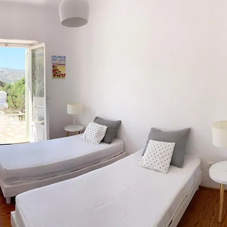 Joy In Ampelas Paros Villa