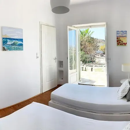 Joy In Ampelas Paros Villa *