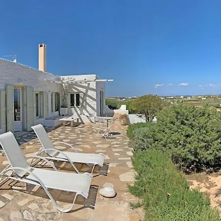 Joy In Ampelas Paros Villa *